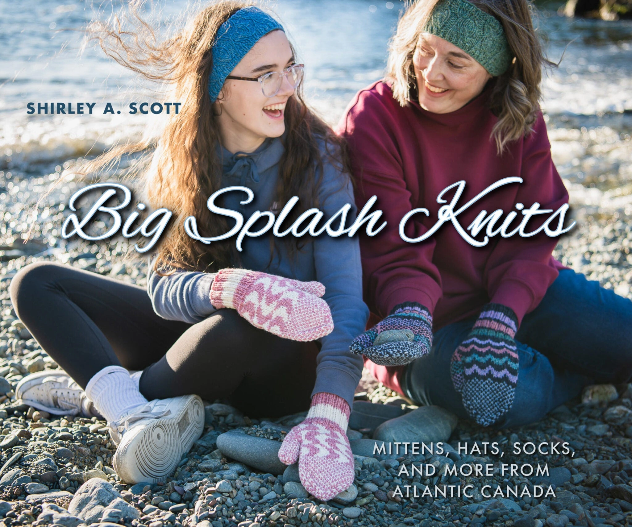 Splash Knits: Cozy Comfort & Bold Patterns – Your New Favorite Wardrobe Staple.